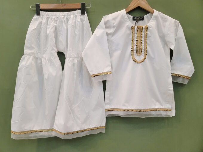 White & Golden Children