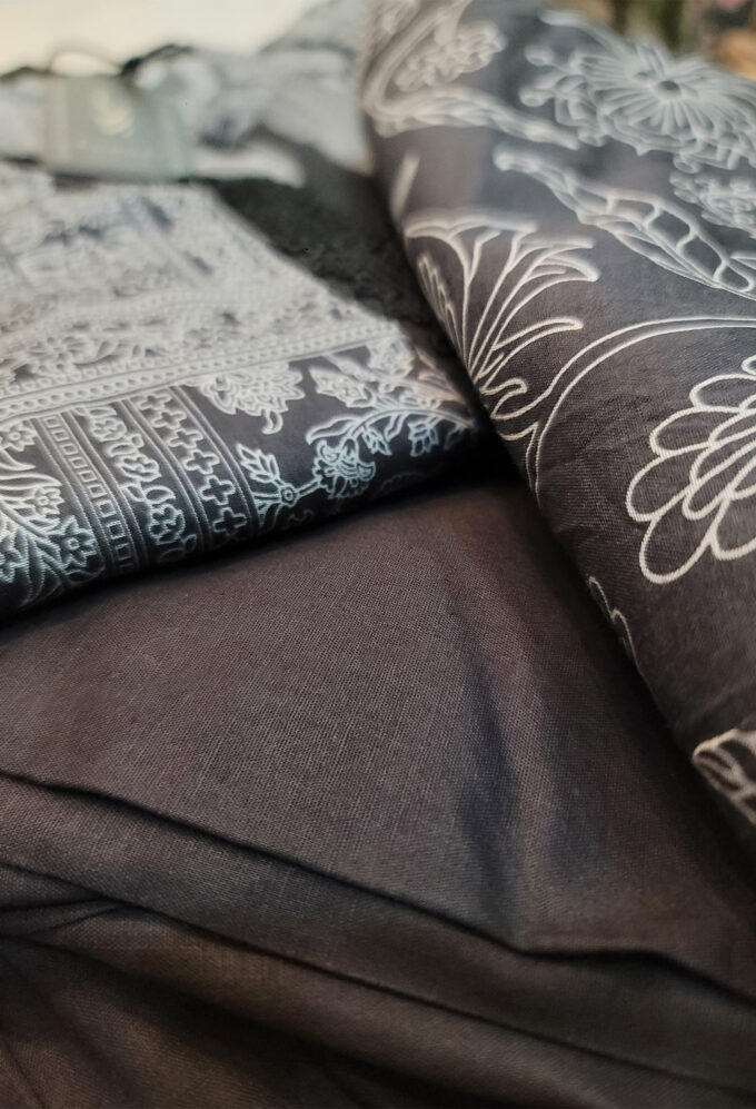 Printed Black Suit- 3pc Lawn