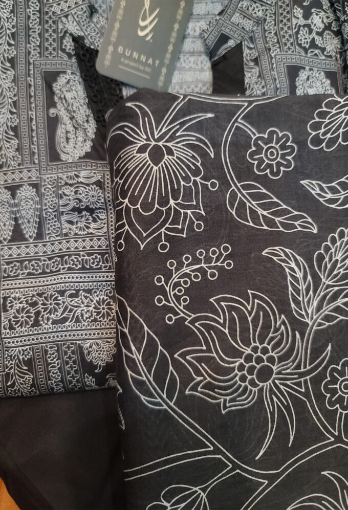 Printed Black Suit- 3pc Lawn